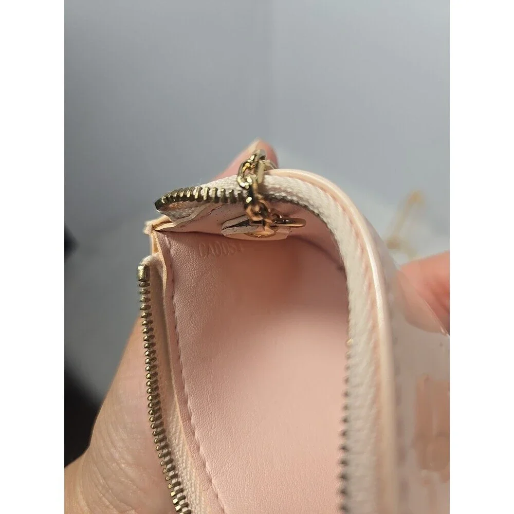 Louis Vuitton Pochette Clé Coin Case Purse Monogram Vernis Cream Beige
